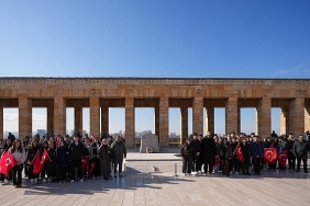 ogrenciler-istedi-maltepe-belediyesi-anitkabire-goturdu.jpg