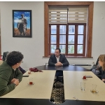 ayvalik-alan-baskanligi-izmir-buyuksehir-belediyesi-ahmet-piristina-kent-arsivi-ve-muzesini-apikam-ziyaret-etti.jpg