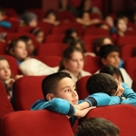 baskan-cercioglu-cocuklari-tiyatro-ile-bulusturdu.jpg