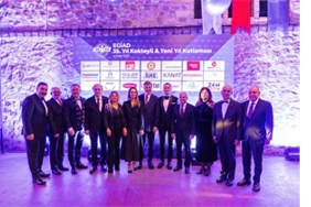 baskan-tugaydan-genc-is-insanlarina-izmir-icin-kenetlenme-cagrisi.jpg