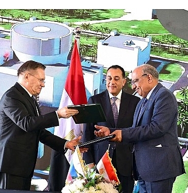 rosatom-misir-elektrik-ve-yenilenebilir-enerji-bakanligi-ile-kapsamli-is-birligi-programi-imzaladi.jpg