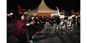 yeni-yil-festivali-aksam-saatlerine-renk-katti.jpg