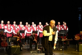 hicaz-dua-ve-solo-ilahiler-gonullere-huzur-verdi.jpg