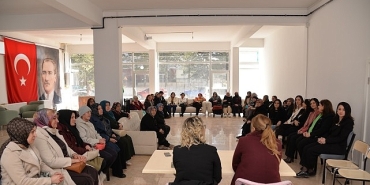 8-marta-ozel-anlamli-seminer.jpg