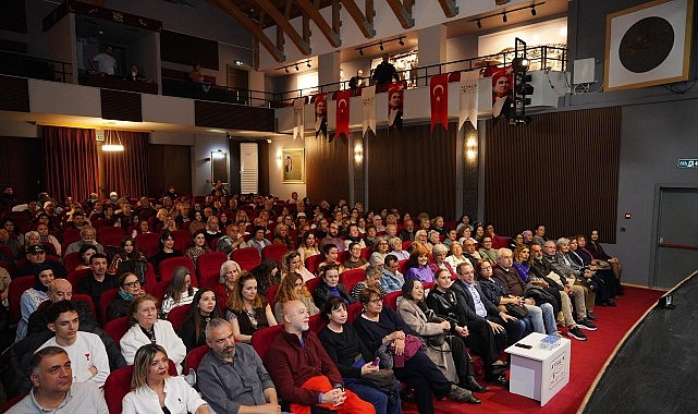 ayvalik-kadin-oyunlari-festivali-altinci-kez-perdelerini-acti.jpg