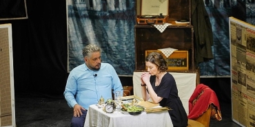 ayvalikta-duygu-dolu-tiyatro-aksami.jpg