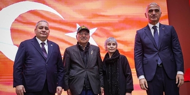 baskan-ozarslan-istiklal-marsinin-kabulunun-105-yil-donumu-programina-katildi.jpg
