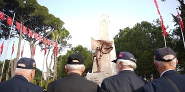 bir-milletin-destani-canakkale-torbalida-anildi.jpg