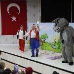 kartepeli-cocuklar-tiyatro-ve-eglenceyle-bulustu.jpg