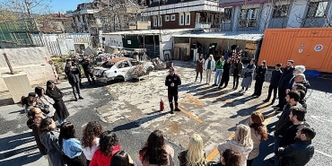 maltepe-belediyesinin-ogretmenlerine-yangin-mudahale-egitimi.jpg