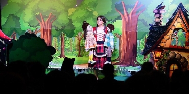 osmangazi-belediyesinden-cocuklara-ozel-hansel-ve-gretel-gosterisi.jpg