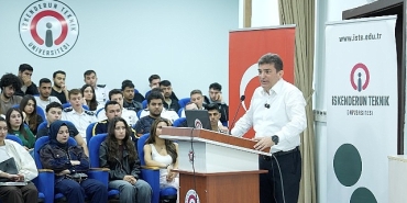 prof-dr-murat-yalcintas-yeni-altayin-bilinmeyen-hikayesi-kitabini-universiteliler-icin-imzaladi.jpg