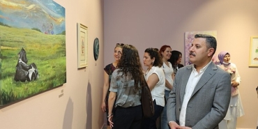 102-guzel-sanatlar-akademisi-ogrencisinden-kendi-golgemde-sergisi.jpg