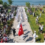 19-mayis-ruhu-kadikoy-sokaklarinda.jpg