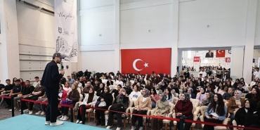6-karaman-kitap-gunlerinde-unlu-yazarlar-okurlariyla-bulusuyor.jpg