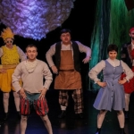 beylikduzu-sahnesinde-mayis-ayi-dopdolu.jpg