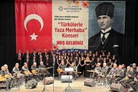 cercioglu-kultur-ve-sanat-etkinliklerini-aydinlilar-ile-bulusturmaya-devam-ediyor.jpg