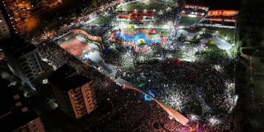 menemende-muhtesem-gece-on-binler-bulustu.jpg