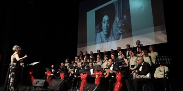 niluferden-safiye-aylaya-saygi.jpg