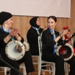 osmangazide-anneler-ve-kizlari-ayni-sahnede-ritim-tuttu.jpg