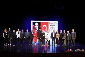 2-yuzyil-cumhuriyet-odulleri-sahiplerini-buldu.jpg