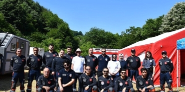 afet-kahramanlari-egitim-kampinda-bulustu.jpg