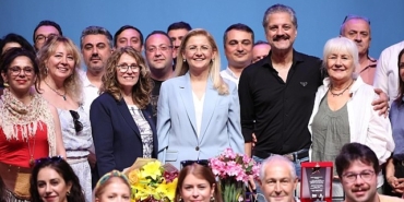 bakirkoy-belediye-tiyatrolarindan-buyuk-basari.jpg
