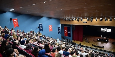 baskan-cercioglu-didimde-vatandaslari-yaza-merhaba-konseri-ile-bulusturdu.jpg