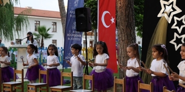 baskan-cercioglunun-aydina-kazandirdigi-cocuk-gelisim-merkezlerinde-mezuniyet-heyecani.jpg