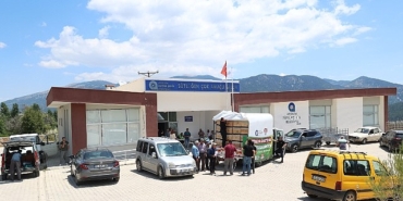buyuksehirden-antalyanin-dort-bir-yanina-ari-kovani-destegi.jpg