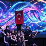 buyuksehirin-minikleri-yil-sonu-gosterisinde-alkis-topladi.jpg