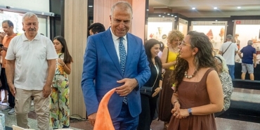 camurun-sanata-donustugu-sergi-yogun-ilgi-gordu.jpg