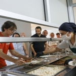 cankayanin-genclik-sofrasinda-297-bini-askin-ogun-destegi.jpg