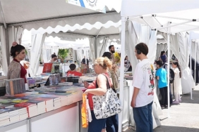 kadikoy-kitap-gunleri-basladi.jpg