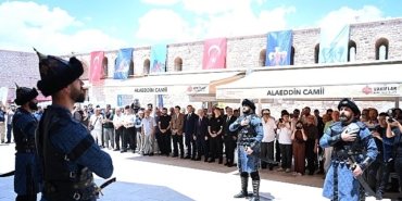 konyanin-darulmulk-olusunun-929-yilinda-selcuklu-sultanlari-anildi.jpg