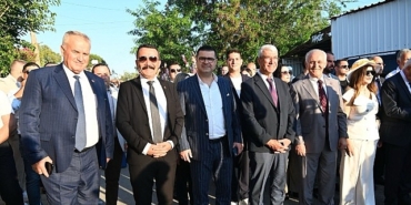 manisa-buyuksehir-belediyesi-heyeti-guzelyurt-portakal-festivaline-katildi.jpg
