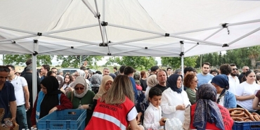 menemen-belediyesi-yksde-de-ogrenci-ve-velilerin-yaninda.jpg