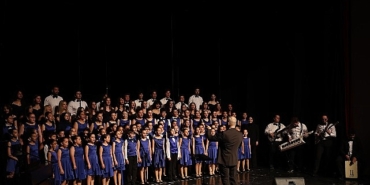 niluferin-farkli-sesleri-bu-konserde-bir-oldu.jpg