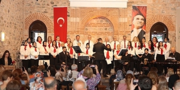 osmangazide-turkuler-gonullere-islendi.jpg