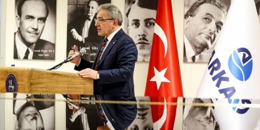 steinway-sons-piyanosu-deu-devlet-konservatuvarinda.jpg