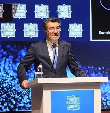 tbb-baskani-alpaslan-cakar-genel-kurulda-sektorun-gundemini-degerlendirdi.jpg