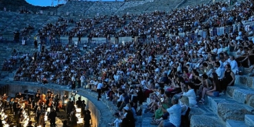 9-uluslararasi-efes-opera-ve-bale-festivali.jpg