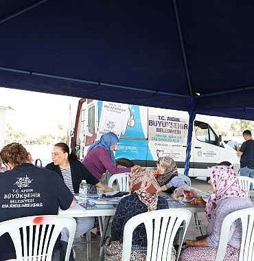baskan-cercioglu-agiz-ve-dis-sagligi-hizmetlerini-aydinin-dort-bir-yaninda-vatandaslarla-bulusturuyor.jpg