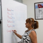baskan-cercioglundan-egitime-tam-destek-aydinli-cocuklar-yaz-tatilini-ingilizce-ogrenerek-geciriyor.jpg