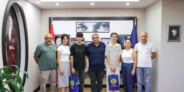 baskan-vekili-benzer-lgs-sampiyonlarini-agirladi.jpg