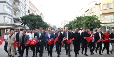 dunyanin-renklerini-inegolde-bulusturan-festival-basladi.jpg