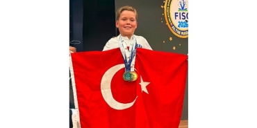 gelecegin-bilim-insani-eymen-kahramankazanin-gururu-oldu.jpg