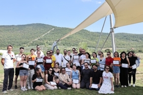 gencler-fadillida-liderlik-kampinda-bulustu.jpg
