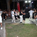 kemerde-latin-ruzgari-esti.jpg