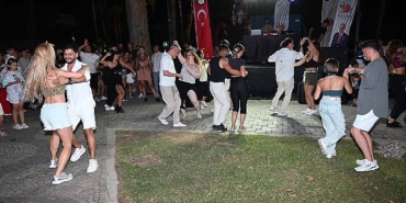 kemerde-latin-ruzgari-esti.jpg